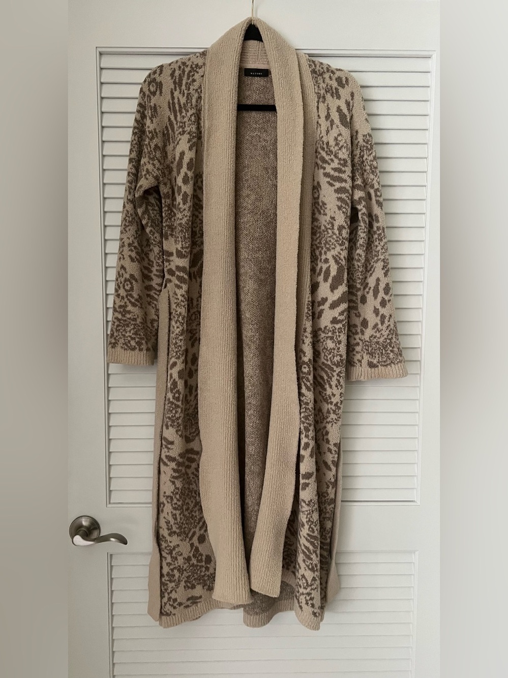 Natori Misty Leopard Cozy Knit Long Robe Cardigan Oatmeal Beige XS
